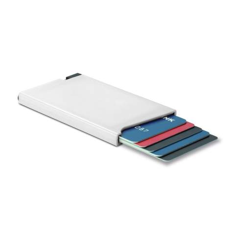 Kunststoff-Kartenhalter zum Schutz Ihrer Bankkarte vor RFID-Skimming. Drücken Sie einfach den Knopf und bis zu 5 Karten werden sauber ausgeworfen.