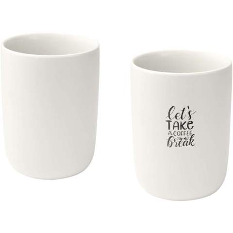 Enjoy your favourite hot beverages with the Male 2-piece 350 ml ceramic cup set. Perfectly sized for coffee, tea, or other drinks, each cup features a smooth finish and ergonomic design for a comfortable grip. The sleek, modern style adds elegance to any kitchen or café setting. With a generous 350 ml capacity, this set is ideal for those who prefer a larger, more satisfying serving.