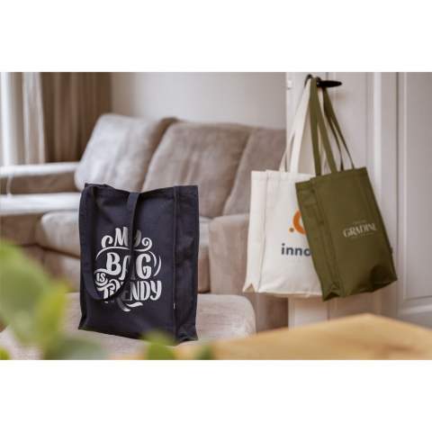 WoW! Shopping bag with long handles made from 100% recycled cotton canvas (340 g/m²). GRS-certified. Total recycled material: 100%. Capacity approx. 15 litres.