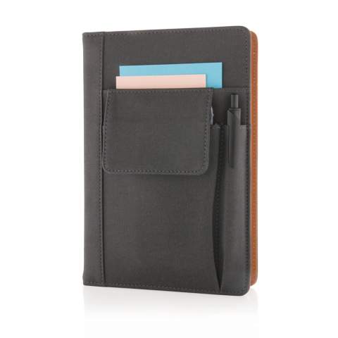 Gecoate PU omslag voor notitieboek met voorvak voor telefoon (14x10 cm.), pennenvak en hoofdcompartiment voor bijvoorbeeld een powerbank of visitekaartjes. Het notitieboek heeft een zwarte paginaverdeler en 160 pagina’s van 80g/m2 papier. U kunt het notitieboek moeiteloos vervangen, zodat u eindeloos plezier heeft van deze omslag.<br /><br />NotebookFormat: A5<br />NumberOfPages: 160<br />PaperRulingLayout: Gelinieerde pagina's