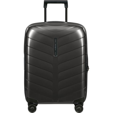 Geef jouw reisuitrusting een upgrade met onze Attrix koffers. Deze collectie is opmerkelijk sterk, licht en schokbestendig, dankzij zijn innovatieve Roxkin™ materiaal dat voor de schalen wordt gebruikt. Verkrijgbaar in verschillende prachtige kleuren, van stijlvol Dune tot levendig Red. Trek er op uit met deze Made in Europe collectie.