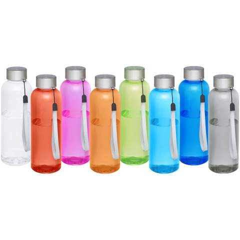 Einwandige Sportflasche aus strapazierfähigem Material mit Schraubdeckel. Bruch-, schmutz- und geruchbeständig. Deckel verfügt über einen Riemen für einfaches Tragen. BPA frei. Das Fassungsvermögen beträgt 500 ml. 