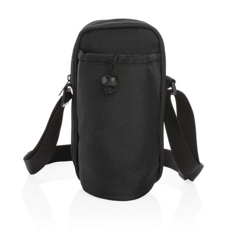 Keep your hands free and your drink nice and cold during a hike. This sling bag fits all your necessities in the main zipper pocket and has a designated insulated drawstring pocket for your bottle. It will ideally hold any bottle up to a height of 25cm and a diameter up to 7.5cm. Adjustable shoulder strap. Exterior 100% 600D polyester, interior 210D polyester and PEVA. PVC free.<br /><br />PVC free: true