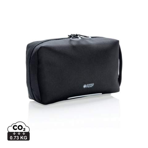 Ob zur Aufbewahrung von Kabeln, Adaptern oder Ihrer Reiseutensilien, diese Tech-Tasche bietet perfekte Organisation und einfachen Zugriff. Taschen im Origami-Stil schaffen eine enorme Raumeffizienz, sodass Sie mehr auf kleinerem Raum verstauen können, während Ihre Artikel ordentlich organisiert und leicht zu finden sind. Elastische Zubehörschlaufen halten Gegenstände wie Stifte immer griffbereit. Eine Öffnung im Clamshell-Stil machen diese Tasche leicht zugänglich. Die externe Reißverschlusstasche hat eine Kabeldurchführung zum einfachen Aufladen Ihres Telefons. PVC-frei. Zudem werden 2% des Erlöses jedes verkauften Aware™-Produkts an Water.org gespendet.<br /><br />PVC free: true