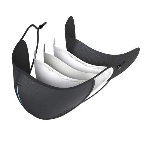 Dit comfortabele XD DESIGN gezichtsmasker is gemaakt voor ieder gezicht. Lichtgewicht drielaags ontwerp; De polyester voorlaag is behandeld met ViralOff®, een technologie die als extra beschermlaag fungeert tegen bacterieen. De middelste laag bevat een uniek, in het laboratorium getest Hyproof® Nanofiber-filter. Deze filter heeft een filterefficiëntie van 95%. De binnenlaag is gemaakt van polyester. Met driedimensionale kinstructuur en neusbrug voor gemakkelijk ademen. Deze set bestaat uit: 1 herbruikbaar en wasbaar gezichtsmasker, 5 herbruikbare filters, 1 opbergzakje. Dit masker is geen medisch hulpmiddel in de zin van Verordening EU / 2017/745 (chirurgische maskers) en het is ook geen persoonlijke beschermingsmiddelen in de zin van Verordening EU / 2016/425 (filtermaskers type FFP2). Geregistreerd ontwerp®<br /><br />PVC free: true