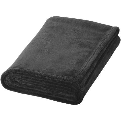 Cette couverture en peluche extra-douce est parfaite pour s'y emmitoufler. Présenté dans une pochette cadeau Seasons Design exclusif.