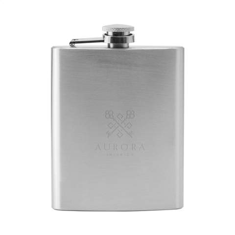 Stoere RVS heupfles met fraaie schroefdop. Lekvrij. Niet vaatwasserbestendig. Inhoud 200 ml. Per stuk in kraft doos.