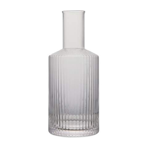 A carafe created with timeless design and classic, elegant lines. Perfect for any occasion where you want to serve refreshing drinks with style. The carafe creates a sophisticated atmosphere at the dinner table or other festive occasions. Ideal for water, juice and other cold beverages. Made of soda-lime glass. The carafe holds 1450 ml and is dishwasher safe. Cold drinks only.