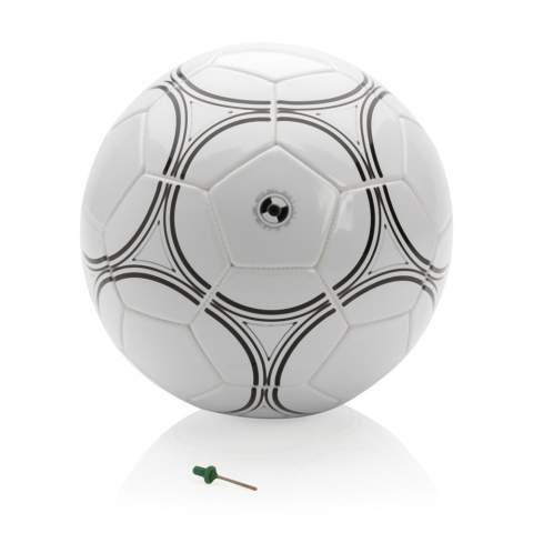 Ballon de football avec double couche en pvc. Aiguille incluse.
