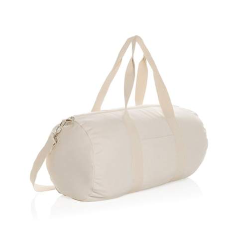 De Impact AWARE™ 285 g/m² gerecyclede canvas reistas ongeverfd is de perfecte manier om je benodigdheden voor een korte reis mee te nemen. Deze ruime reistas biedt voldoende ruimte voor je essentials. Het gerecyclede canvas is ongeverfd en gebruikt in zijn ruwe vorm, zonder chemicaliën van verven of bleken. Met AWARE™ tracer die het echte gebruik van gerecyclede materialen valideert. 2% van de opbrengst van elk verkocht Impact-product wordt gedoneerd aan Water.org. Samenstelling 70% gerecycled katoen, 30% gerecycled polyester.<br /><br />PVC free: true