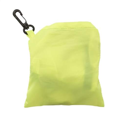 Housse de protection en polyester pour sac à dos. Résistant à l'eau et élastique. Avec des rayures réfléchissantes et une poche à l'intérieur dans laquelle vous pouvez replier le dessus. Avec mousqueton.