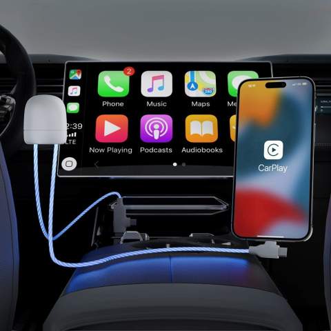 De Xoopar Light up oplaadkabel, 2x 50cm lang, biedt naadloos laden en CarPlay-functionaliteit. Dubbele in-/uitgang, tot 27W snel laden. LED-snelheid geeft laadsnelheid aan. Van gerecycled plastic.