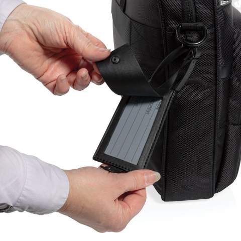 Maak het dagelijkse reizen een beetje eenvoudiger en een stuk stijlvoller met deze laptop tas. De tas is gemaakt van duurzaam 1680D polyester met rijke PU-details en heeft meerdere opbergvakken. Naast het ruime hoofdvak heeft deze tas een gewatteerde 15,6-inch laptopcompartiment en een extra ritsvak om je dagelijkse benodigdheden in op te bergen. Andere kenmerken van deze tas zijn een USB-uitgang, RFID-zakken, penlussen en een afneembaar bagagelabel. Buitenkant: 100% 1680D polyester. Voering: regulier 210D polyester<br /><br />FitsLaptopTabletSizeInches: 15.6