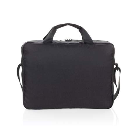 Transportez votre technologie avec style grâce au sac pour ordinateur portable 15,6 pouces  en rPET Aware™ Swiss Peak Essential. Ce sac élégant comprend un compartiment principal avec une section dédiée à l'ordinateur portable qui permet d'accueillir les ordinateurs portables de 15,6 pouces en toute sécurité. Le sac comprend également une poche frontale zippée pour les accessoires, deux poignées en toile et une bandoulière amovible et réglable (120 cm) avec boucles pour faciliter le transport. Le logo Swiss Peak ton sur ton sur le devant ajoute une touche d'élégance à son design fonctionnel. Fabriqué à partir de polyester recyclé intégrant le traceur AWARE™. 2 % des recettes de chaque produit vendu avec AWARE™ seront reversés à Water.org. Sans PVC.<br /><br />FitsLaptopTabletSizeInches: 15.6<br />PVC free: true