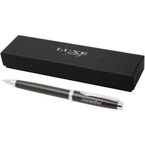 Stylo bille élégant au design exclusif, disponible en trois couleurs. Préchargé avec une recharge d'encre noire et conditionné dans un coffret cadeau Luxe.