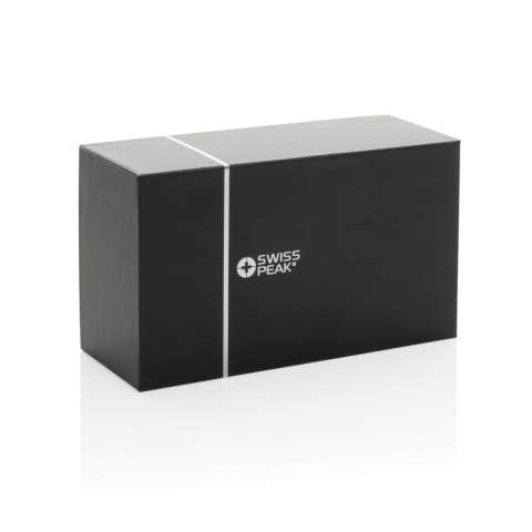 De Swiss Peak RCS Recycled Aluminium 10W Speaker levert krachtige, hoogwaardige audio met diepe, resonante bassen dankzij de geïntegreerde subwoofer en twee 5W speakers. Ontworpen voor uitzonderlijke geluidsprestaties, beschikt hij over BT 5.3 voor naadloze connectiviteit en automatisch koppelen, voor moeiteloze installatie met uw apparaten. Met een 1200mAh polymeer Li-ion batterij biedt de speaker tot 5 uur speeltijd op 50% volume en is volledig opgeladen in slechts 2,5 uur via de meegeleverde USB-C naar USB-C kabel. Extra functies zijn onder andere een USB-C poort en AUX poort. De speaker is gemaakt van RCS gecertificeerd gerecycled aluminium. RCS (Recycled Claim Standard) is een standaard om het gerecyclede materiaal van een product te verifiëren in de gehele toeleveringsketen. Totaal gerecycled materiaal: 40% gebaseerd op het totale artikelgewicht. Deze speaker is PVC-vrij en verpakt in een FSC-gecertificeerde geschenkdoos. Met draagriem van RPET<br /><br />NumberOfSpeakers: 2<br />SpeakerOutputW: 10.00<br />PVC free: true
