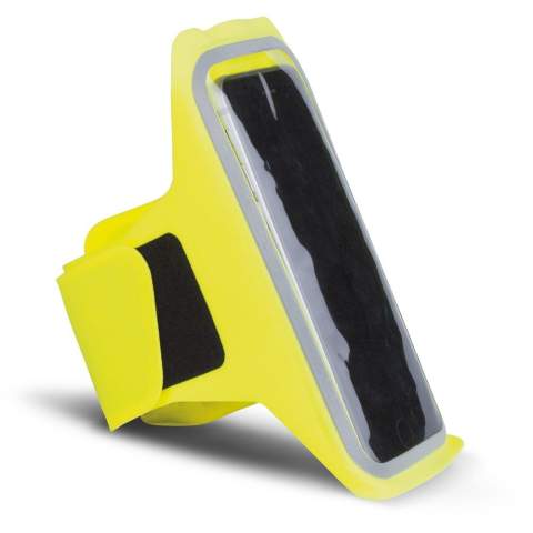 This Toppoint design armband for runners comes in a florescent colour and includes reflecting material for visibility. Suitable for most smartphones. Size adjustable making it ideal for men or women. The touch screen of your smartphone can be operated through the transparent PVC. It has an opening for earbuds.