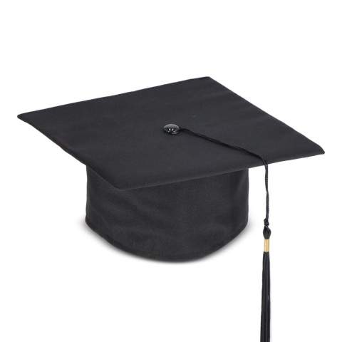 Célébrez vos réussites avec cette casquette de diplômé, conçue pour un ajustement confortable et offrant un espace pour des impressions personnalisées, idéale pour le lancer emblématique.