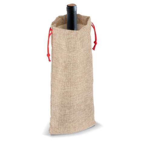 Présentez votre bouteille préférée avec style grâce à cette élégante pochette de style jute. Durable et réutilisable, c'est le moyen idéal d'offrir des bouteilles de vin ou d'alcool tout en ajoutant une touche de charme rustique.