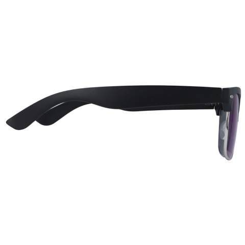 Coole Sonnenbrille mit UV400-Schutz.