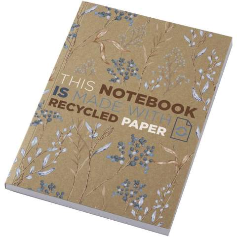 Das Novella Austen A5 Softcover-Notizbuch aus recyceltem Kraftpapier ist dank seiner Vielseitigkeit ein fantastisches Schreibwaren-Giveaway. Das Notizbuch besteht aus 100 Blatt 80 g/m² recyceltem Papier. Die Blätter sind standardmäßig einfarbig, können aber auch mit einem Design Ihrer Wahl versehen werden, z. B. mit Linien, Quadraten oder Ihrem eigenen Design. Der Einband ist aus 350 g/m² Naturkraftkarton gefertigt. Für einen echten Wow-Effekt können Sie auch den gesamten Einband (Vorder- und Rückseite, Buchrücken) farbig bedrucken lassen. Hergestellt in UK.