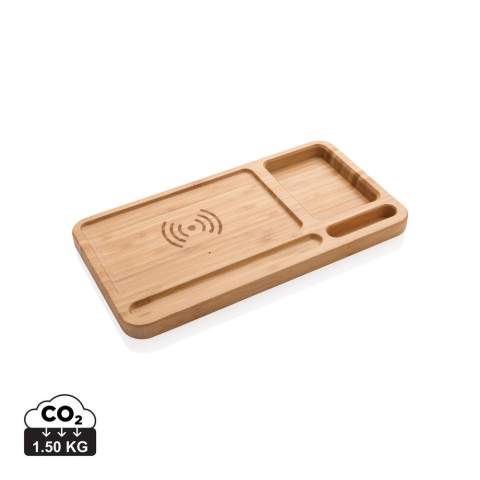 Het perfecte item voor op uw bureau of tafel! Met deze bamboe bureau-organizer kunt u uw bureau opgeruimd houden en uw telefoon opladen zonder kabels. Inclusief 150 cm micro USB-kabel om de lader op een stroombron aan te sluiten. 5W draadloos opladen. Draadloos opladen compatibel met alle QI-apparaten zoals Android nieuwste generatie, iPhone 8 en hoger Input: DC 5V/1.5A. Output: 5V/800mA.<br /><br />WirelessCharging: true