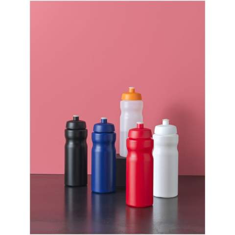 Einwandige Sportflasche. Verfügt über einen auslaufsicheren Deckel mit Push-Pull-Tülle. Das Fassungsvermögen beträgt 650 ml. Mischen und kombinieren Sie Farben, um Ihre perfekte Flasche zu kreieren. Kontaktieren Sie uns bezüglich weiterer Farboptionen. Hergestellt in Großbritannien. BPA-frei. EN12875-1 - konform und spülmaschinengeeignet.