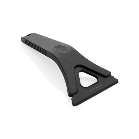 3-in-1 ice scraper made with RCS (Recycled Claim Standard) certified recycled ABS/HIPS/TPU. Total recycled content: 98% based on total item weight. RCS certification ensures a completely certified supply chain of the recycled materials.  Ice scraper with adjustable head for 3 functions: ice scraping, snow removal and wiping water. Easy to adjust to the situation.