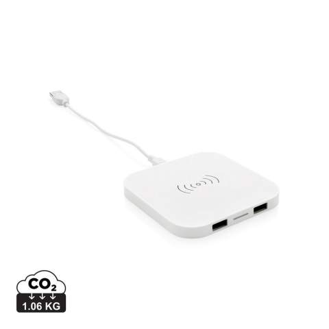 Verbinden Sie diese Ladestation mit dem USB-Port Ihres Computers und haben somit Ihre kabellose Ladestation für Ihr QI-fähiges Smartphone (nur Android der neuesten Generation, iPhone 8 und höher). Ältere Smartphones oder Apple-Geräte können über einen der beiden USB-Ports ( Total 1A Output) geladen werden. Hergestellt aus ABS. Input: 1A. Output: 5V/1A. Wireless Output: 5W.<br /><br />WirelessCharging: true