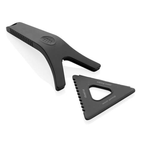 3-in-1 ice scraper made with RCS (Recycled Claim Standard) certified recycled ABS/HIPS/TPU. Total recycled content: 98% based on total item weight. RCS certification ensures a completely certified supply chain of the recycled materials.  Ice scraper with adjustable head for 3 functions: ice scraping, snow removal and wiping water. Easy to adjust to the situation.