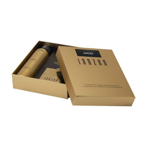 Un set cadeau de produits pour la maison et le corps au parfum Euphoria de la marque Janzen. Contenu : • Bâtonnets parfumés – 100 ml • Mousse de douche – 200 ml. La combinaison de ces produits vous offre l’expérience ultime de la fragrance Euphoria, tant sous la douche que dans votre maison. Plusieurs univers se rencontrent dans ce parfum riche et aromatique. Laissez-vous séduire. Laissez la chaleur de l’ambre vous emmener dans un voyage au cœur de l’Orient. Une combinaison spectaculaire avec les effets purifiants et clarifiants du pamplemousse, fruit à la saveur douce et amère. Le tout accompagné de notes subtiles de menthe, de rhubarbe et de violette. Les produits raffinés sont déjà emballés dans un luxueux coffret cadeau. Par set dans une boîte.