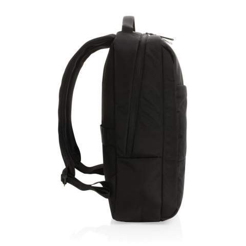 Schützen, organisieren und transportieren Sie Ihren Laptop und andere wichtige Dinge in diesem stylischen Swiss Peak Laptop-Rucksack. Der Rucksack verfügt über ein gepolstertes 15,6" Laptopfach, mehrere Taschen und einen Gepäckgurt. Mit AWARE™ Tracer, der die tatsächliche Verwendung von recycelten Materialien validiert. 2 % des Erlöses jedes verkauften Impact-Produkts werden an Water.org gespendet. PVC-frei.<br /><br />FitsLaptopTabletSizeInches: 15.6<br />PVC free: true