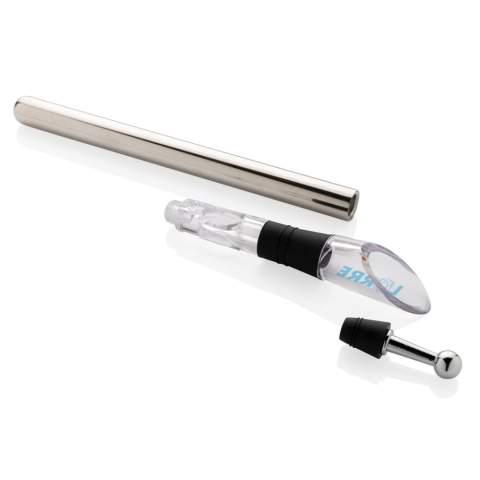 Dieser Weinkühler-Stab hält Ihren vorgekühlten Wein auf Temperatur und Sie und Ihre Gäste genießen so immer einen gut temperierten Wein. Lagern Sie den Stab im Gefrierfach und schenken Sie dann das erste Glas der Flasche ein um Platz für den Stab zu machen, der integrierte Belüfter sorgt für ein tropffreies Servieren und lässt den Wein dazu noch ausreichend atmen. Tolle Funktion im schlichten Design, ein Must-have für alle Weinliebhaber. In schicker Geschenkbox verpackt.