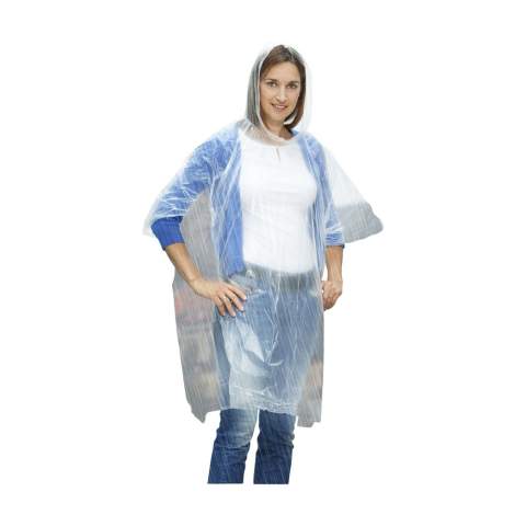 Transparente, leichte Poncho aus Kunststoff in einem Plastikbeutel. Aufgeklappte Maße, gemessen ohne Haube: 100 x 120 cm.