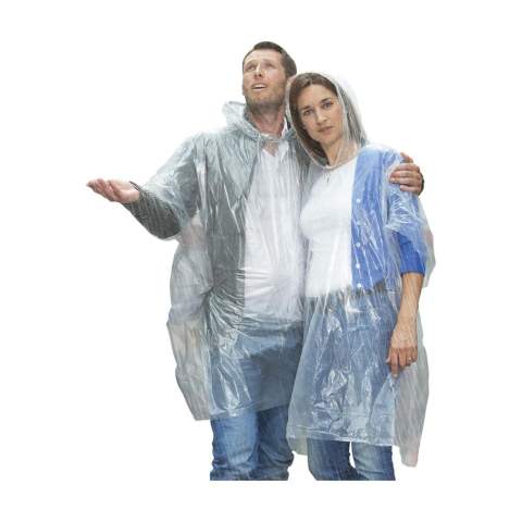 Transparente, leichte Poncho aus Kunststoff in einem Plastikbeutel. Aufgeklappte Maße, gemessen ohne Haube: 100 x 120 cm.