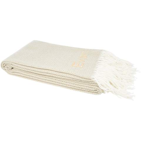Strapazierfähige und dennoch weiche und bequeme 170 g/m2 Sommerdecke mit klassischem Rautengittermuster, das ihr einen modernen Touch verleiht.