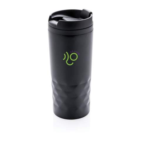 Trendy roestvrijstalen mok met geometrisch patroon. PP binnenzijde. Met de hand afwasbaar. Inhoud 300ml.<br /><br />HoursHot: 3<br />HoursCold: 6