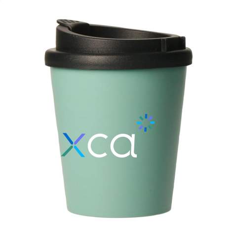WoW! Double-walled, thermos, coffee-to-go cup. Made from 100% recyclable, sturdy bio-plastic. Keeps drinks hot or cold. This durable cup has a lid with an opening to drink from and integrated closure to prevent unwanted leaks. Fits in to most standard car drink holders. Environmentally friendly, BPA-free, Food Approved, odour and taste neutral. Capacity 250 ml. Made in Germany.