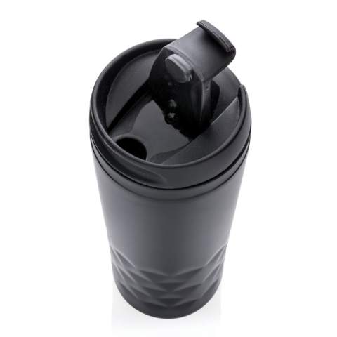 Trendy roestvrijstalen mok met geometrisch patroon. PP binnenzijde. Met de hand afwasbaar. Inhoud 300ml.<br /><br />HoursHot: 3<br />HoursCold: 6