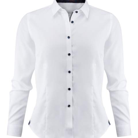A new edgy shirt in the same spirit as the old Purple Bow 46. The microcord structure in the fabric that makes it stand out compared to our classic twill. The fabric in combination with extreme cut-away collar and a new kick-ass paisley contrast, makes a bold statement. The contrast is obvious on the white, and more discrete on the luxurious navy fabric. Wear it with jeans and a blazer or with a suit and sneakers and you will look impeccable, from the office to the dinner party.