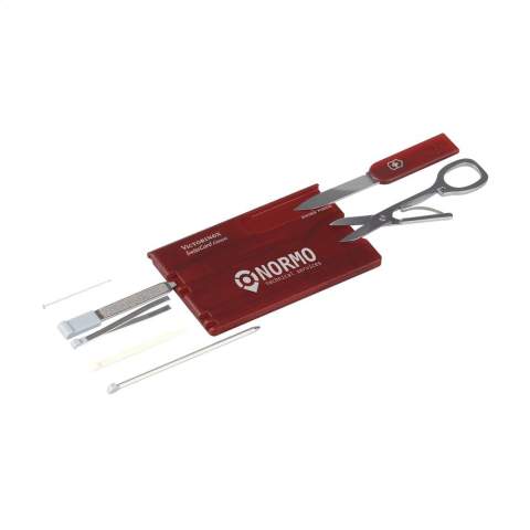 Swisscard. Dieses Produkt von Victorinox steht für Qualität! In der Kunststoff-Swisscard, die auch als Lineal (7,5 cm und 3 inches) verwendet werden kann, finden Sie folgende praktische Funktionen: Schere, Schraubendreher, Messer, Nagelfeile mit Schraubendreher, Zahnstocher, Pinzette, Kugelschreiber und Stecknadel. Einfach mizunehmen. Maße: 8,1 x 5,3 x 0,4 cm. Pro Stück in einer Spezialverpackung. Maße: 12 x 12 x 0,7 cm. 75 g. Inklusive Gebrauchsanweisung. Mit zeitlich unbeschränkter Garantie auf jeden Material- und Fabrikationsfehler.