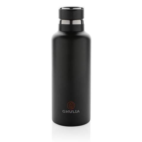 Diese ultimative Stainless-Steel-flasche mit Trinkschnauze hält Ihr Getränk bis zu 5 Stunden warm oder bis zu 15 Stunden kalt. Hergestellt aus RCS-zertifiziert (Recycled Claim Standard) recycelten Materialien. Die RCS-Zertifizierung gewährleistet eine vollständig zertifizierte Lieferkette für die recycelten Materialien. Gesamter recycelter Inhalt: 83%, bezogen auf das Gesamtgewicht des Artikels. BPA-frei. Nur Handwäsche Fassungsvermögen 600ml. Nur Handwäsche. Einschließlich FSC®-zertifizierter Kraftverpackung.<br /><br />HoursHot: 5<br />HoursCold: 15