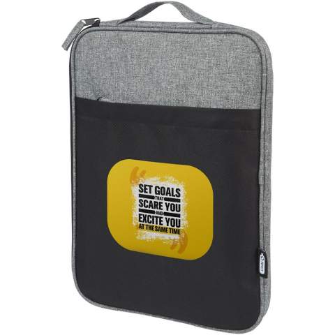 The two-tone laptop sleeve is made from 100% GRS recycled materials on the exterior, and it features a compact and protected laptop compartment fitting most 14" laptops. It also has a zippered front pocket for documents, notebooks and small accessories, and a carrying handle, making it perfect for daily commuting.