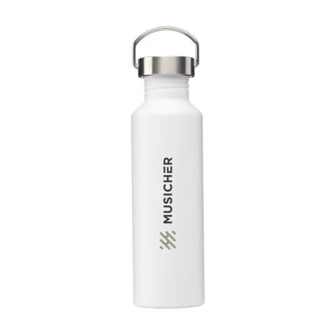 WoW! Einwandige, auslaufsichere Wasserflasche mit Schraubverschluss und Tragering. Aus recyceltem Edelstahl. Nicht spülmaschinengeeignet. RCS-zertifiziert. Gesamtes recyceltes Material: 75%. Fassungsvermögen 800 ml. Edelstahl kann viele Male recycelt werden – die Qualität des Materials bleibt dabei weitgehend erhalten. Durch die Verwendung von recyceltem Edelstahl kommt eine geringere Menge an neuen Rohstoffen zum Einsatz. Das bedeutet weniger Energieverbrauch und weniger Wasserverbrauch. Eine verantwortungsvolle Wahl.