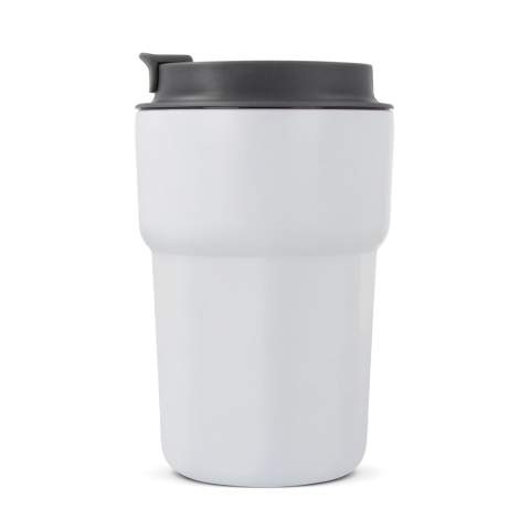 Introducing the Zambezi Thermo Mug: A sleek addition to our T-ceramics series. Crafted from stainless steel and recycled PP, with a ceramic coated interior, this 350 ml mug with a silicone lid keeps your drinks hot or cold. Stay eco-friendly and stylish with Zambezi. The ceramic interior provides numerous benefits, including easy cleaning, odor and taste residue elimination after washing, and superior thermal insulation. Crafted from 90% recycled post-consumer stainless steel.