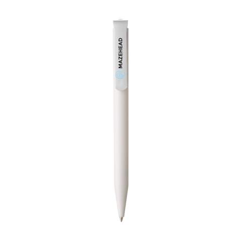 Blauschreibender Kugelschreiber der Marke Senator®. Der matte Griff besteht aus PLA-Granulat auf Zuckerrohrbasis und ist daher biologisch abbaubar. Der Stift wird mit Ökostrom und zertifizierten Verfahren gemäß der Umweltnorm ISO 14001 hergestellt. Ausgestattet mit großzügigem Clip/Druckknopf. Hergestellt in Deutschland.