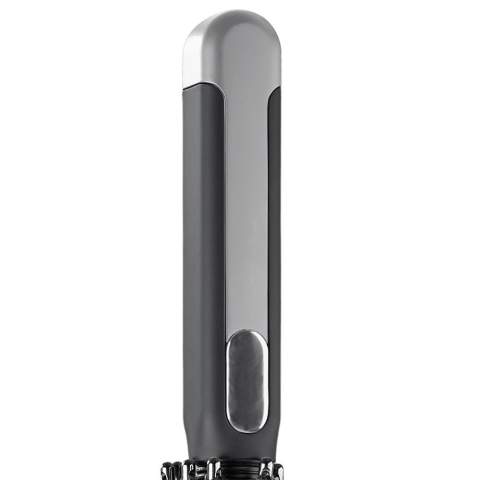 Optez pour le style avec ce grand et luxueux parapluie. Son design carré frappant crée une plus grande surface et est assez grand pour deux personnes. Le cadre est en fibre de verre et résistant au vent.