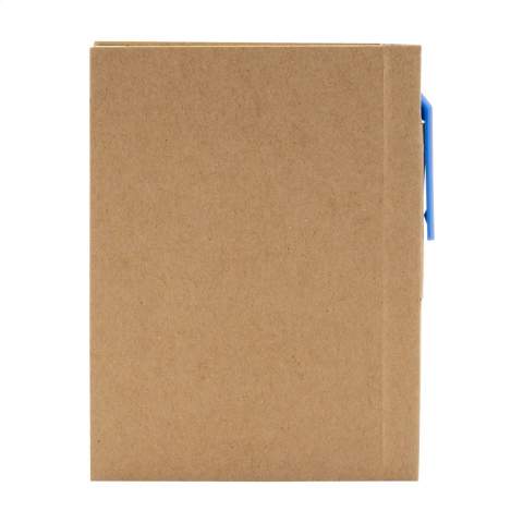 Mini bloc-notes écologique en matériau recyclé avec +/- 80 feuillets, papier crème ligné, couverture cartonnée et dos relié. Inclus : stylo assorti à encre bleue.