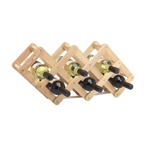Rackpack Wine Rack: Geschenkverpackung für Wein und Weinregal in einem. Eine Geschenkverpackung für eine einzelne Flasche Wein. Wenn Sie dieses Produkt aufklappen, erhalten Sie ein Weinregal, das Platz für 6 Weinflaschen bietet. Mit einer praktischen Trageschlaufe aus Baumwolle. Rackpack: eine Wein-Geschenkbox aus FSC 100% zertifiziertes Holz mit einem neuen zweiten Leben! • geeignet für eine Flasche Wein • ausgeklappt geeignet für sechs Flaschen Wein • Kiefernholz • Wein nicht inklusive. Wird einzeln in einem Kraftkarton geliefert.