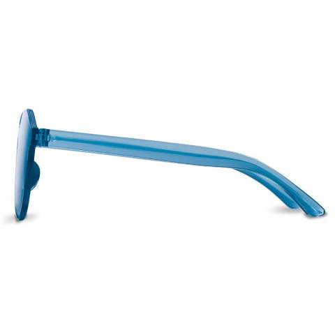 Bright retro-style sunglasses with consistent transparent pastel tone frame and lens. The lens comes with a UV400 filter making these the perfect accessory for festival grounds or town.